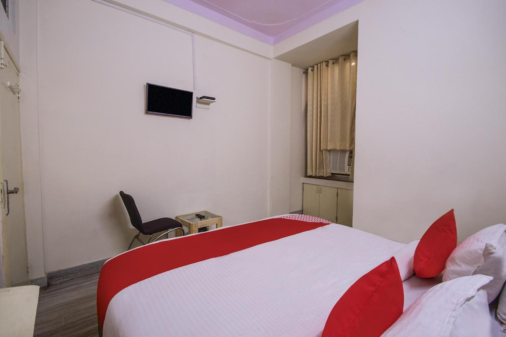 OYO 15212 Hotel Seema Udaipur Buitenkant foto